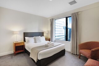 シティ ハイダウェイ 1 ベッドルーム アパートメント ウィズ プール - ジム