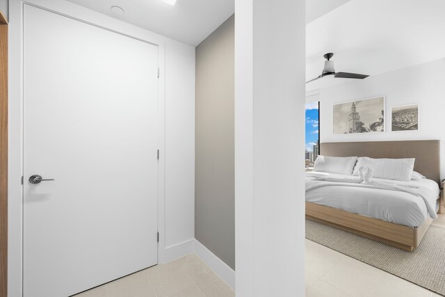 ラグジュアリー ダウンタウン コンド ウィズ シティ ビューズ