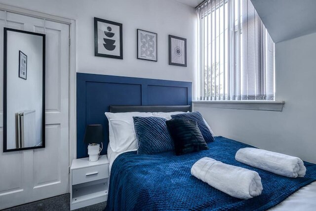 マンチェスター ジェム - スペーシャス 3 ベッドルーム ハウス