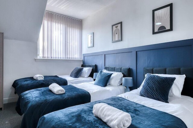 マンチェスター ジェム - スペーシャス 3 ベッドルーム ハウス