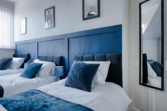 マンチェスター ジェム - スペーシャス 3 ベッドルーム ハウス