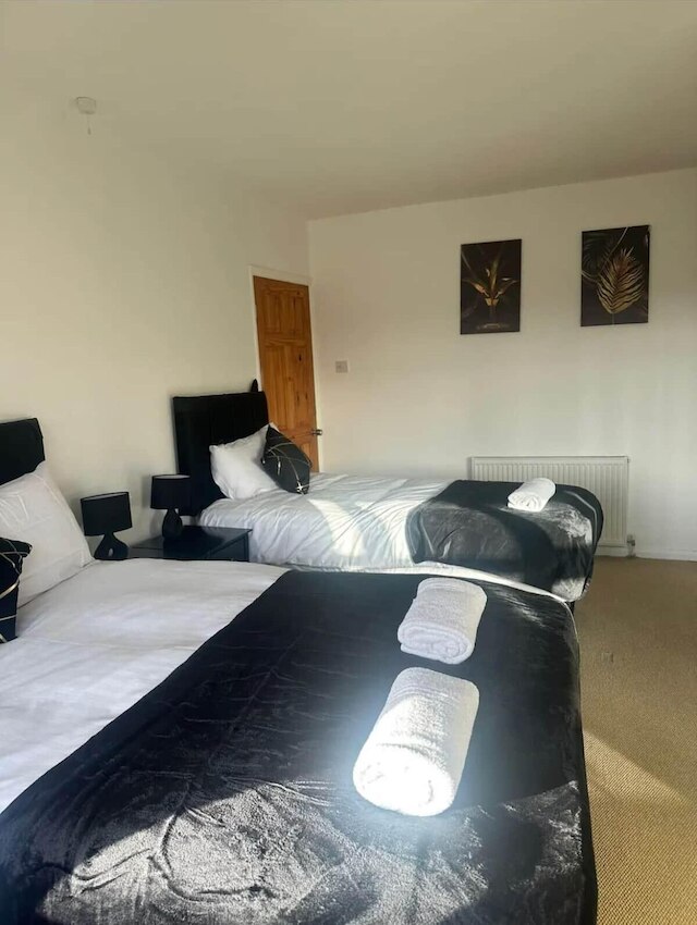 マンチェスター ジェム - スペーシャス 3 ベッドルーム ハウス