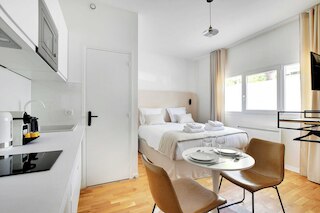 ピースフル スタジオ - 2P - クリニャンクール