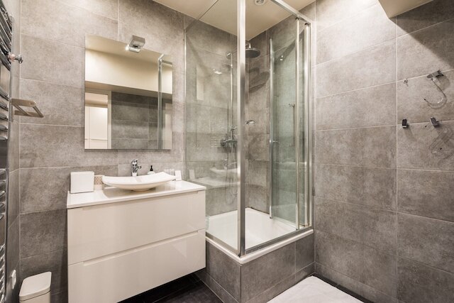 スペーシャス アパートメント ウィズ 2 ルームズ