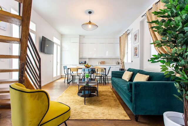 ブライト トリプレックス - 4ベッドルーム/10人 - ムーラン ルージュ