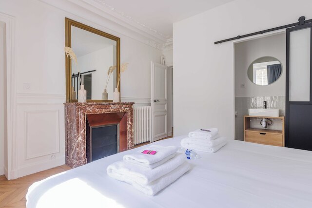 シック アンド ウェルカミング アパートメント