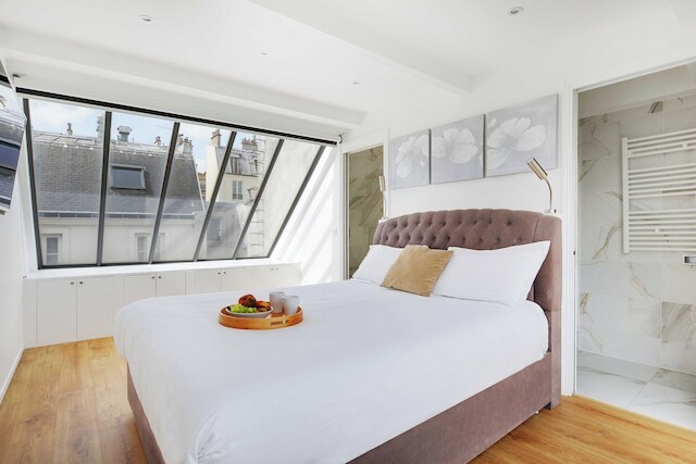 エクセプショナル トリプレックス ウィズ テラス - モンマルトル