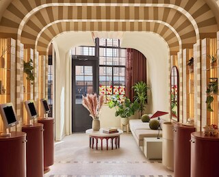 ナウ ナウ ノホ