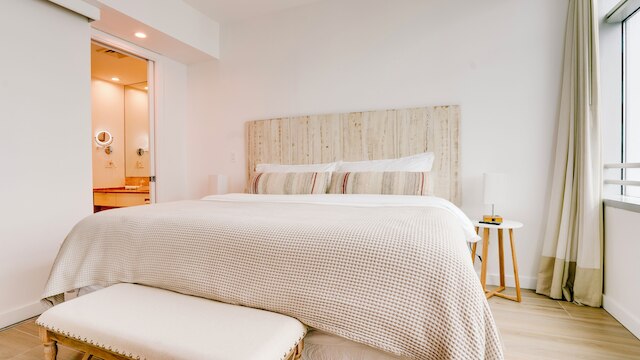 オーシャンフロント ラグジュアリー コンド