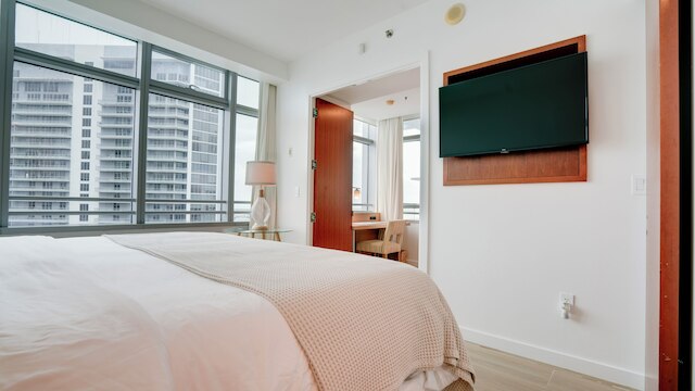 オーシャンフロント ラグジュアリー コンド