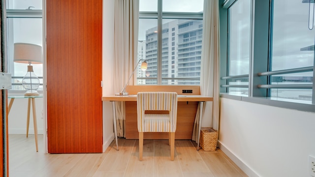 オーシャンフロント ラグジュアリー コンド