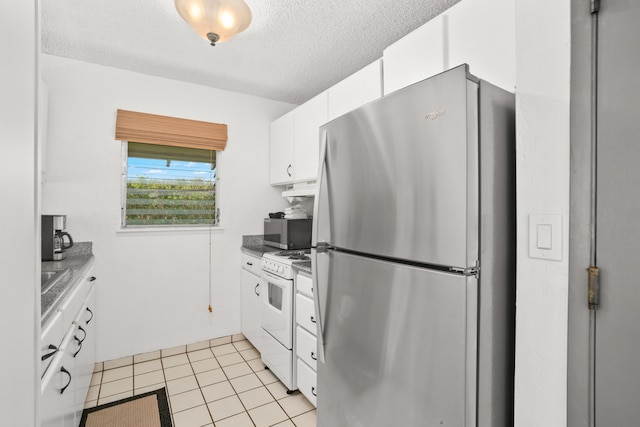 カウアイ プランテーション ハレ スイーツ E12 1 ベッドルーム コンド