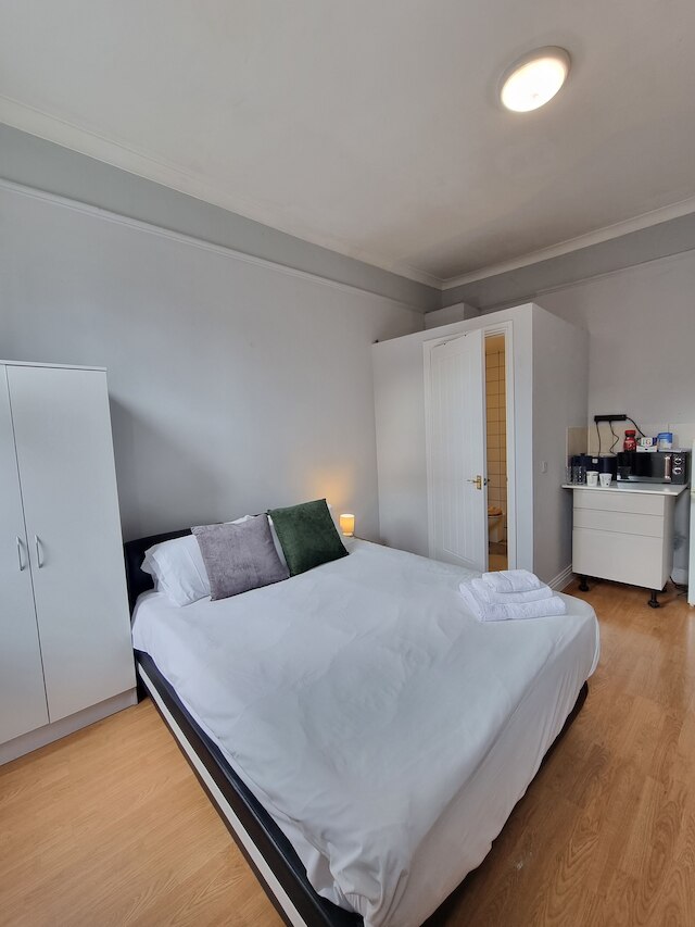 チャーミング シティ スタジオ ルーム イン ニア セントラル ロンドン