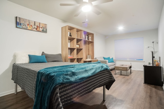 モダン コンド ウィズ プール、ジム、ワークスペースズ & BBQ