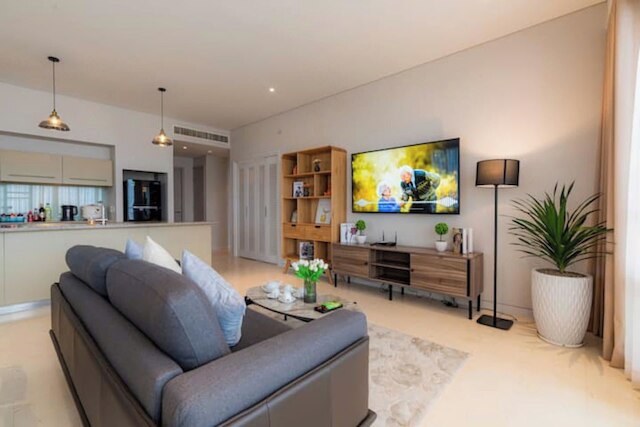 ブルースカイ アバロン サイゴン センター ラグジュアリー