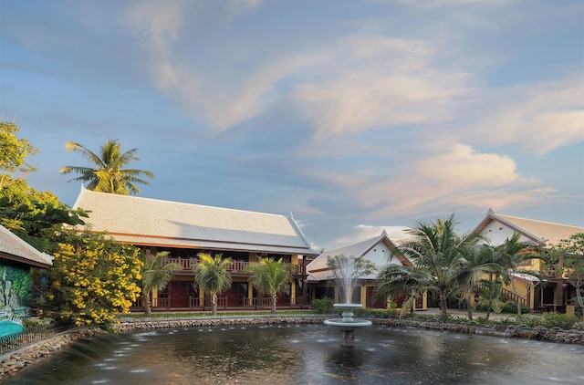 U ルアンパバーン