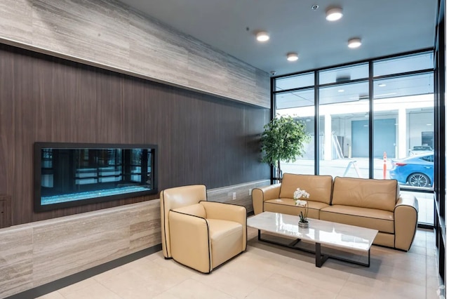 モダン スタジオ ステップス トゥ UW