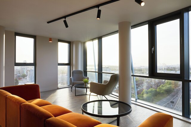 スチューデント オンリー カリコ