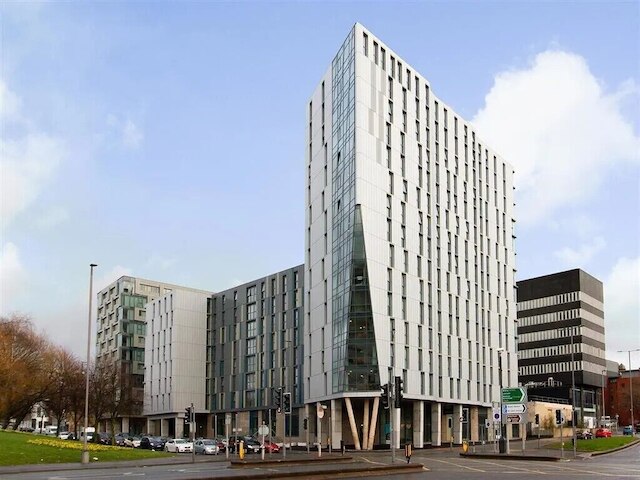 スチューデント オンリー カリコ