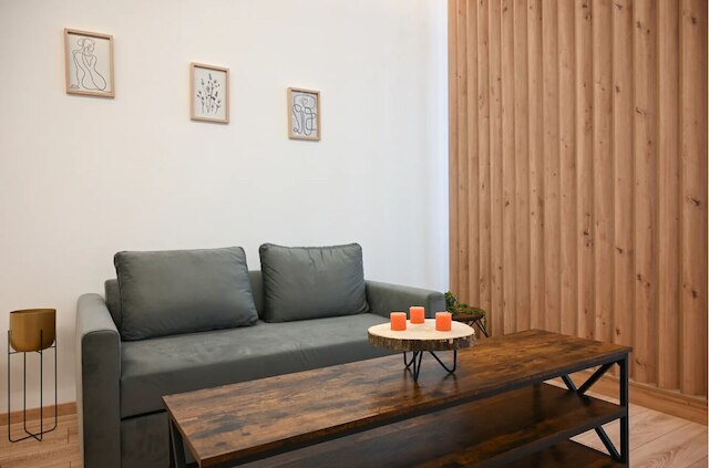 アテネ シンタグマ エルム