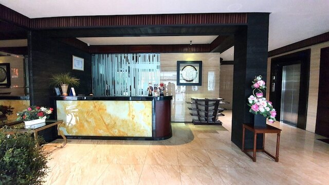 MP オテル ケラパ ガディン