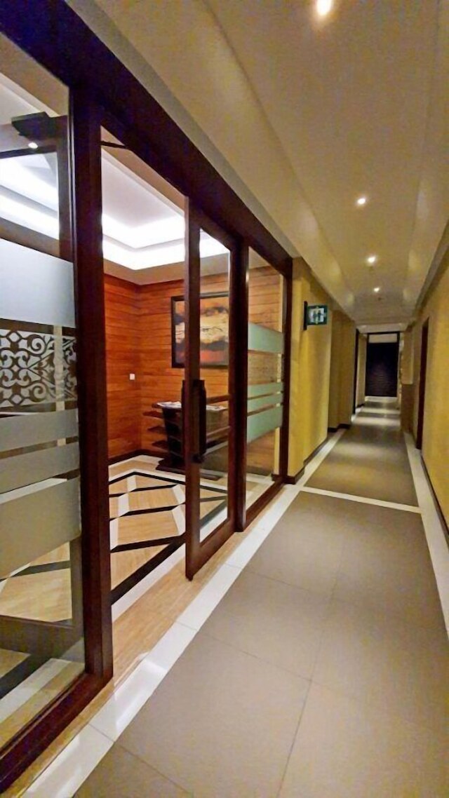 MP オテル ケラパ ガディン