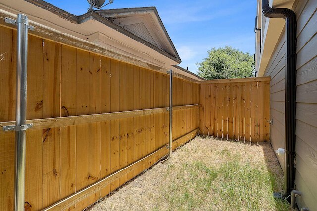 モダン アーバン ゲッタウェイ ルーフトップ バックヤード