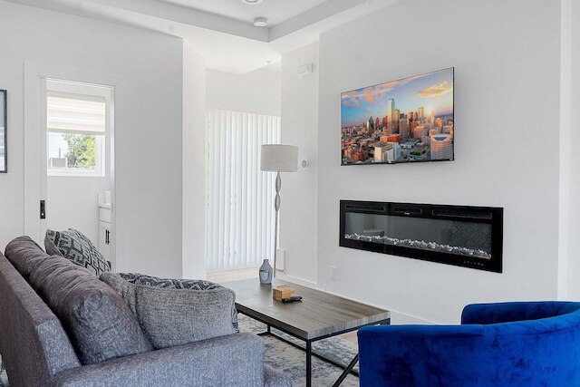 モダン アーバン ゲッタウェイ ルーフトップ バックヤード