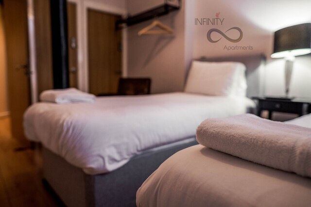 インフィニティ パーティーパッドリバプール ヘン アンド スタグ ウェルカム