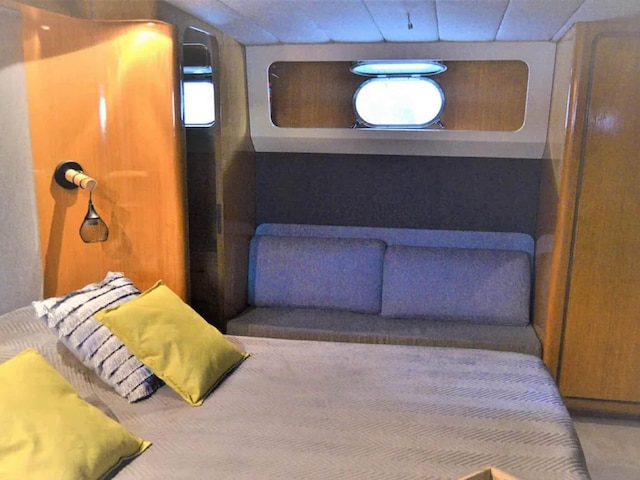 ラグジュアリー ヨット イン ラ ロシェル ウィズ ア テラス