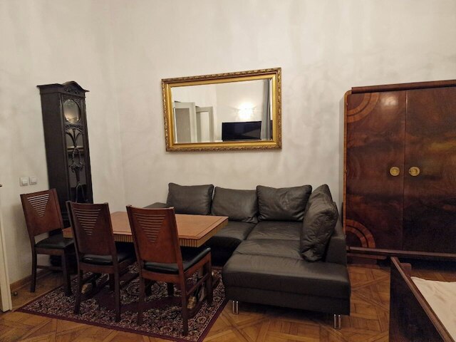 アパートメント イン ザ シティ センター