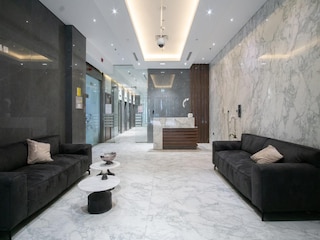 ラックス アパートメンツ ニア ドバイ モール、ブルジュ ハリファ - プール、ジム、& パーキング