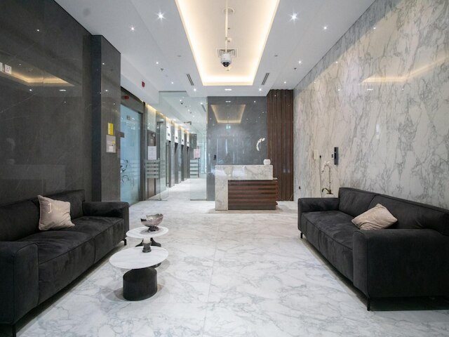 ラックス アパートメンツ ニア ドバイ モール、ブルジュ ハリファ - プール、ジム、& パーキング