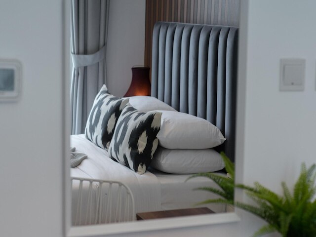 ラックス アパートメンツ ニア ドバイ モール、ブルジュ ハリファ - プール、ジム、& パーキング