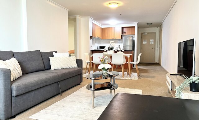 レディセット アパートメンツ アット ザ サミット