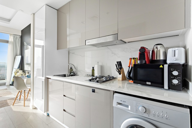 シルクハウス ファルハド アジジ