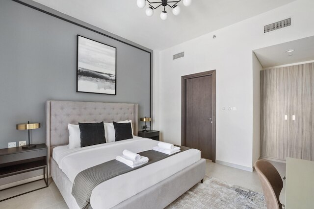 シルクハウス マリーナ ライズ タワーズ