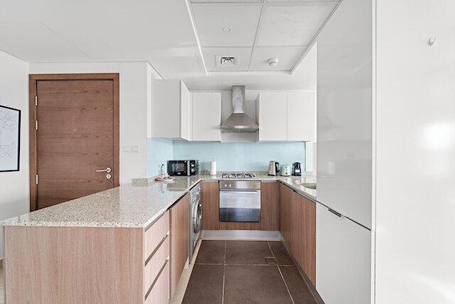 シルクハウス アジジ アリヤ