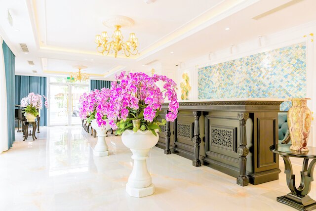 レオ マンション ラグジュアリー サービスド アパートメント