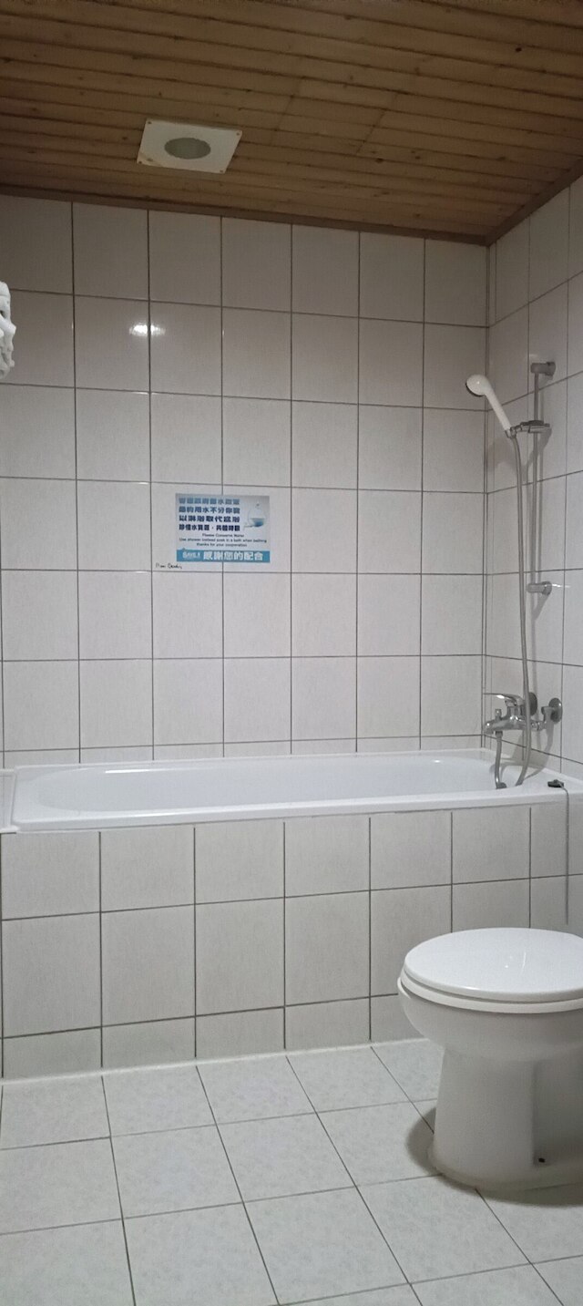 Longsheng Business and Leisure Hotel