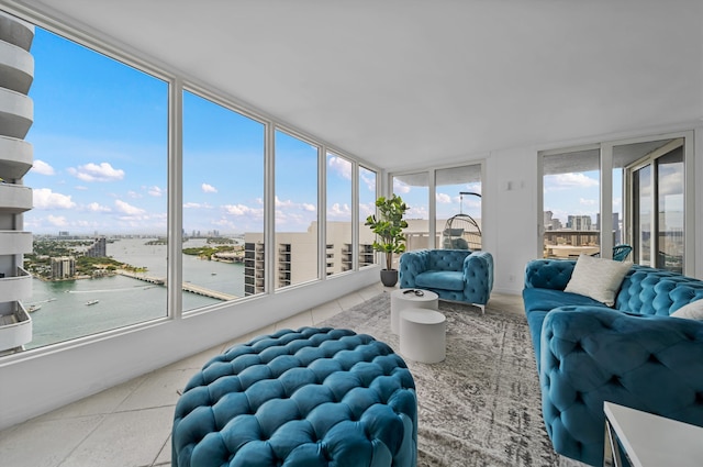 オパールクラッシュ ウォータービュー ホスト カバーズ サービスフィー