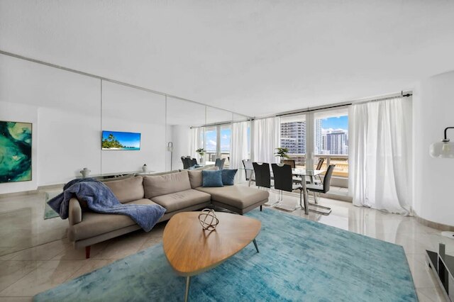 フロリダ サンライズ プール ホットタブ