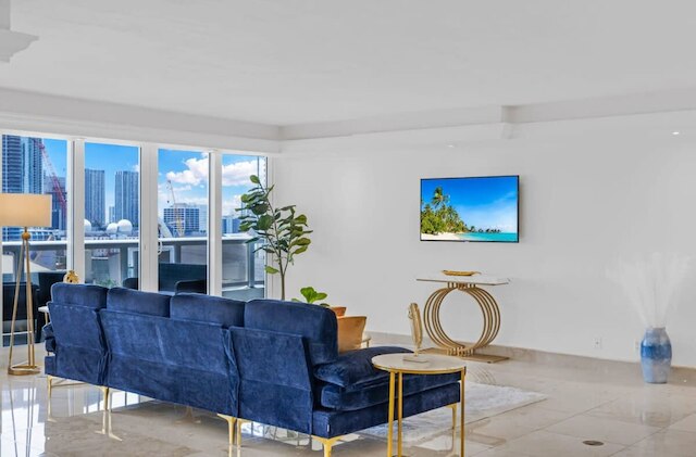 ベイサイド ブリーズ ホスト カバーズ サービス フィーズ