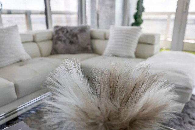 インクレディブル ウォーターフロント ペントハウス ウィズ ベイビュー