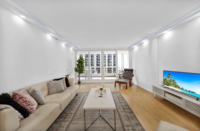 ボーホー サンクチュアリー オン ビスケイン ベイ