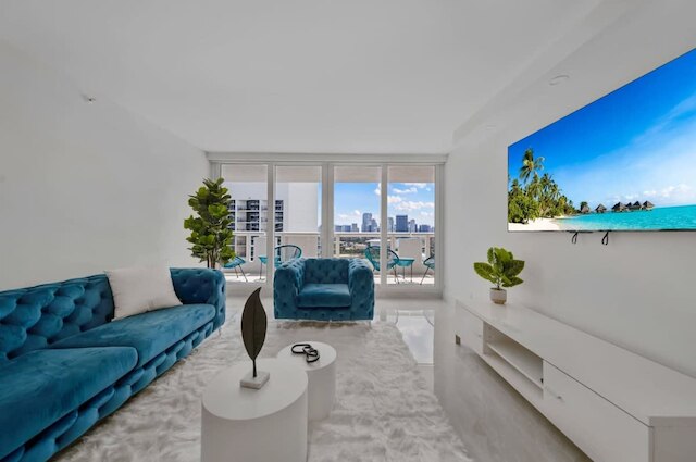 ブルーミング サン ダイレクト オーシャン ビュー