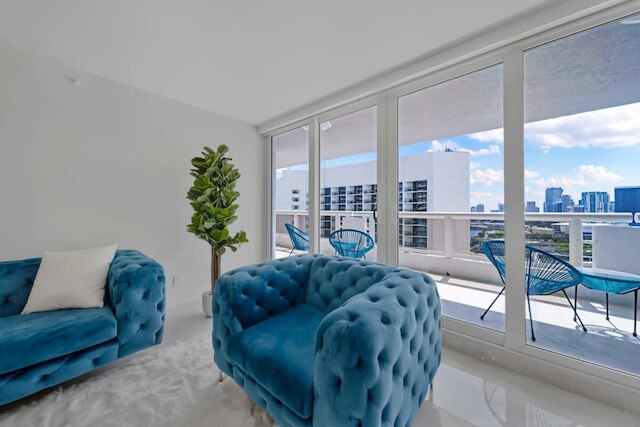 ブルーミング サン ダイレクト オーシャン ビュー