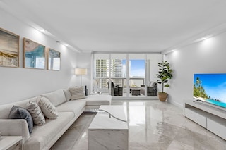 アンフォーゲッタブル ウォーター ビューズ オアシス