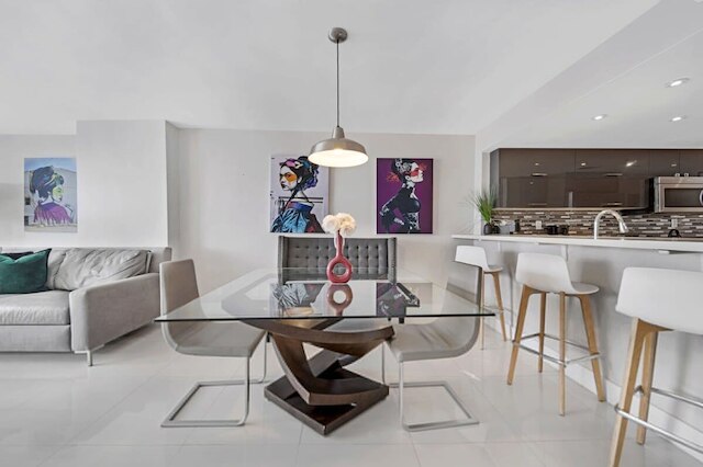 ザ ピースフル パーム