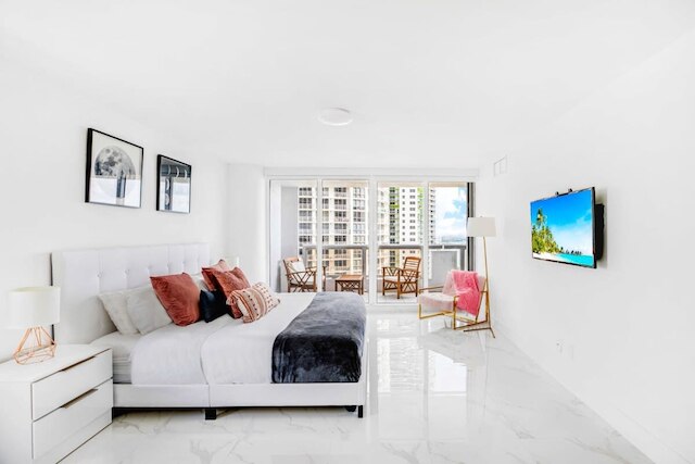 4 ベッドルーム コンド ウィズ スタニング バルコニー ビュー